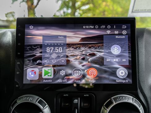 Used 2016 Jeep Wrangler Unlimited Sahara AWD/4WD image 11