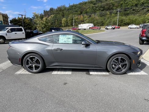New 2025 Ford Mustang Premium image 4