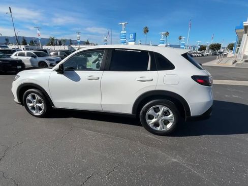 Certified 2024 Honda HR-V LX image 6