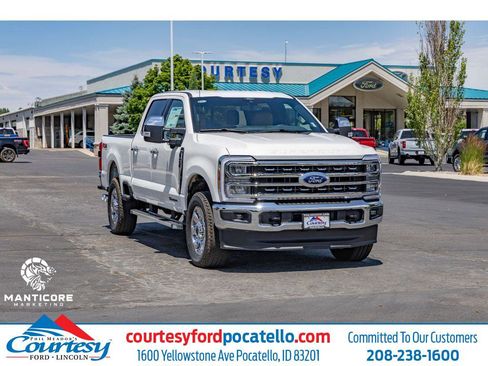 New 2025 Ford F250 Lariat w/ Chrome Package image 1