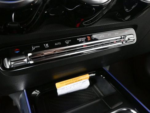 Certified 2025 Mercedes-Benz GLB 250 image 14