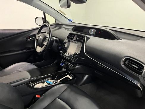 Used 2016 Toyota Prius Four w/ Advanced Technology Package FWD image 11