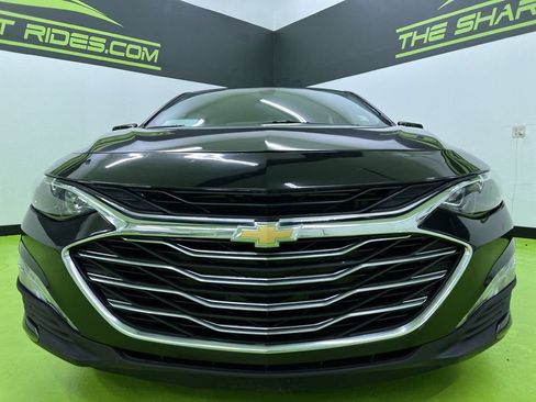 Used 2022 Chevrolet Malibu LT FWD image 3