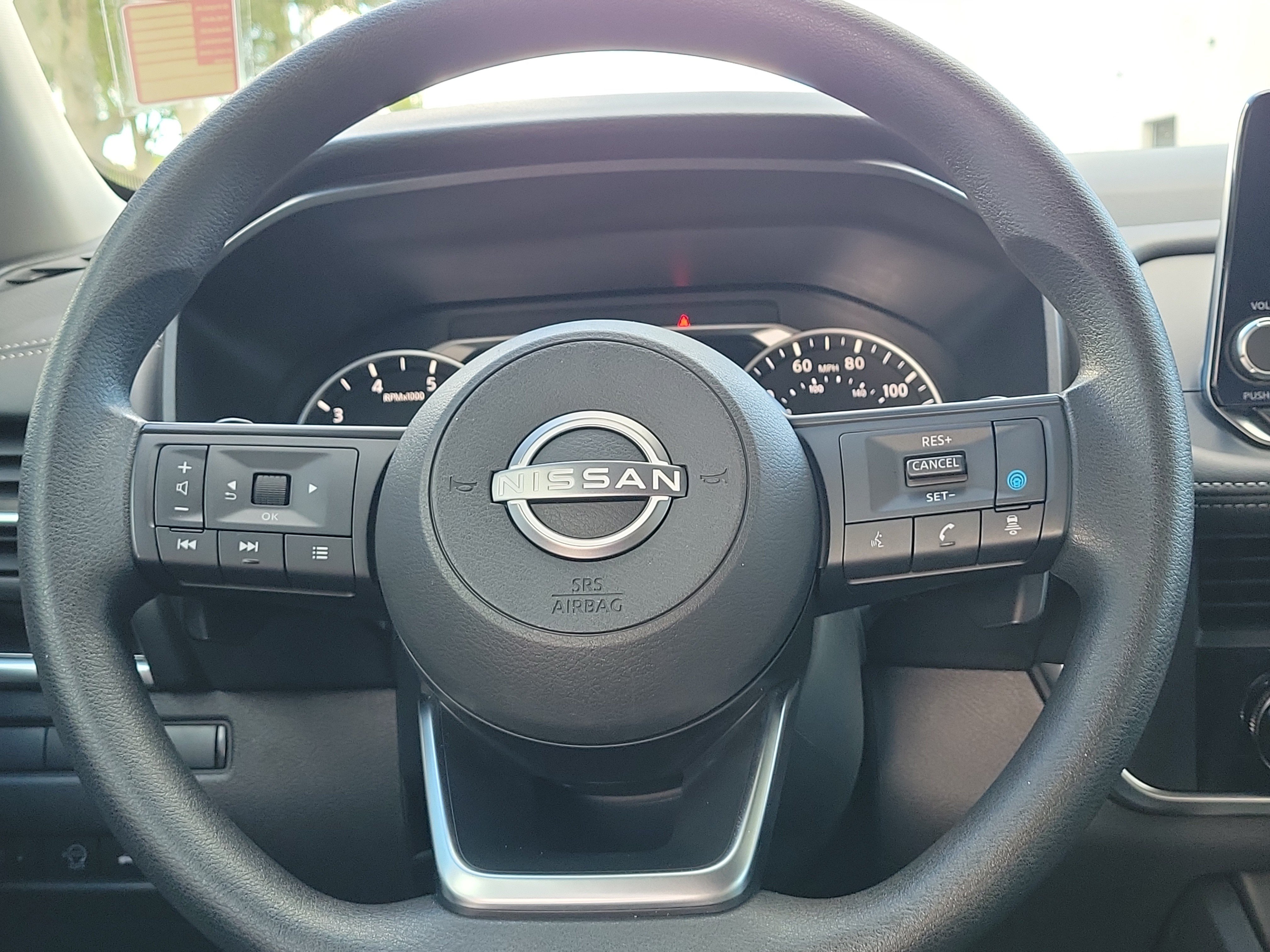 Certified 2024 Nissan Rogue SV FWD image 23