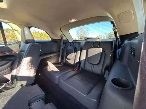 Used 2019 Lincoln MKT Reserve Sport Utility 4D image 32