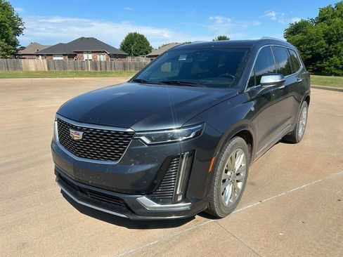 Used 2020 Cadillac XT6 Premium Luxury FWD image 1