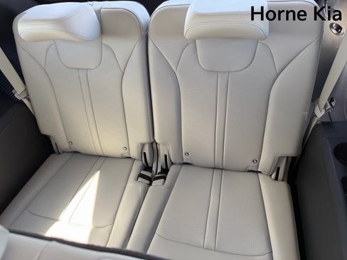 New 2026 Kia Sorento S FWD image 22