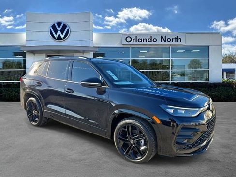 New 2026 Volkswagen Tiguan SE R-Line image 1