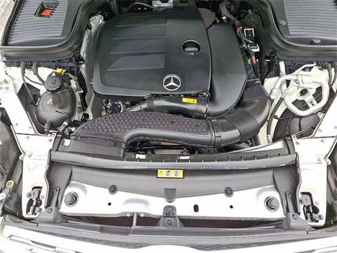 Used 2022 Mercedes-Benz GLC 300 GLC 300 image 27
