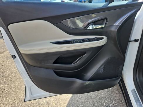 Used 2019 Buick Encore Preferred image 10