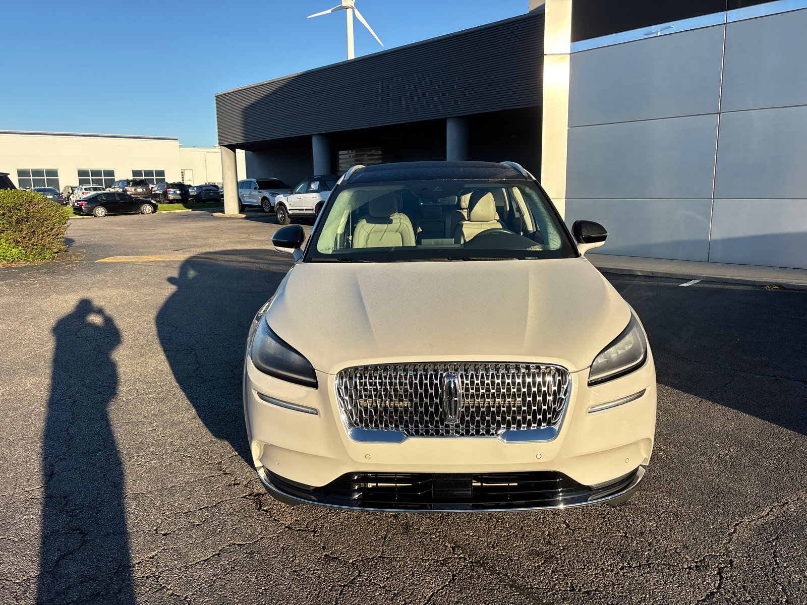 Used 2022 Lincoln Corsair Reserve w/ Equipment Group 201A AWD/4WD image 2