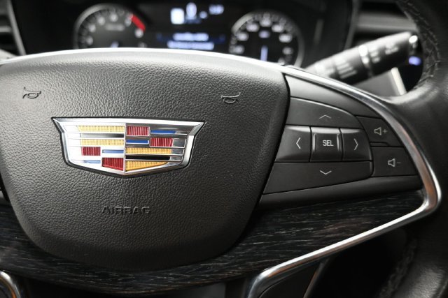 Used 2020 Cadillac XT5 Premium Luxury AWD/4WD image 30