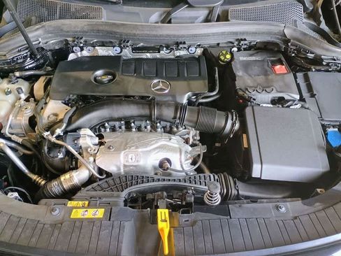 Certified 2023 Mercedes-Benz GLA 250 4MATIC image 33