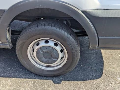 Used 2017 Ford Transit 250 148 Medium Roof image 10