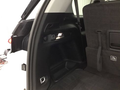 Used 2022 Jeep Grand Cherokee L Laredo w/ Luxury Tech Group I AWD/4WD image 17