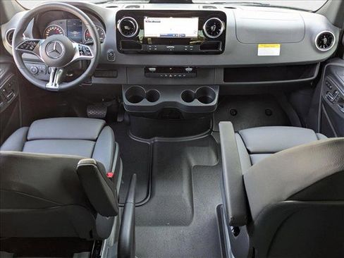 New 2025 Mercedes-Benz Sprinter 2500 image 14