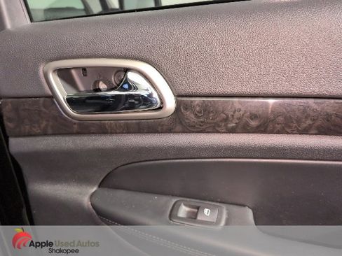 Used 2012 Jeep Grand Cherokee Laredo image 35