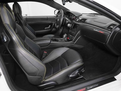 Used 2014 Maserati GranTurismo Coupe RWD image 2