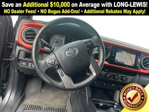 Used 2017 Toyota Tacoma TRD Off-Road image 18