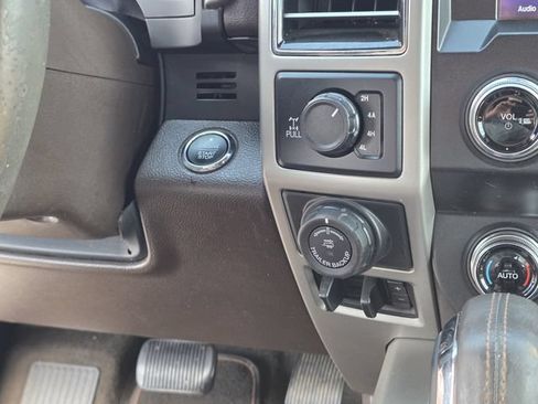 Used 2020 Ford F150 King Ranch w/ Equipment Group 601A Luxury AWD/4WD image 28