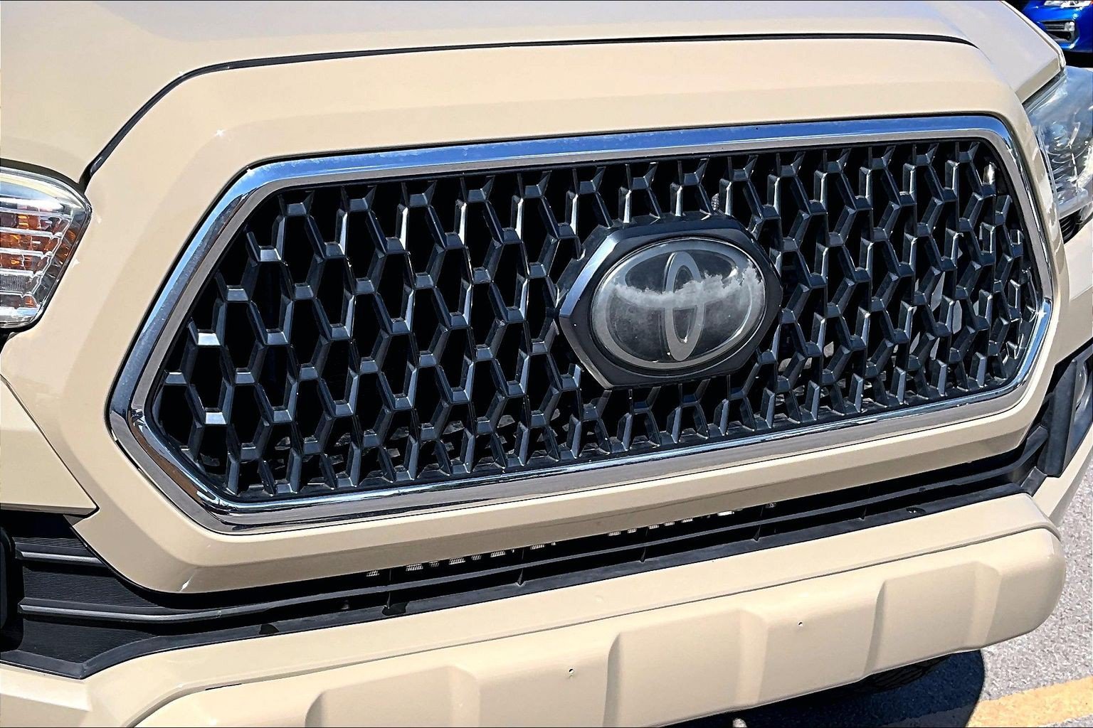 Used 2019 Toyota Tacoma TRD Sport RWD image 29