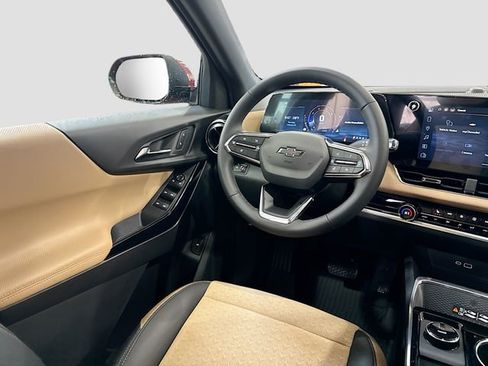New 2026 Chevrolet Equinox ACTIV w/ LPO, Floor Liner Package AWD/4WD image 24