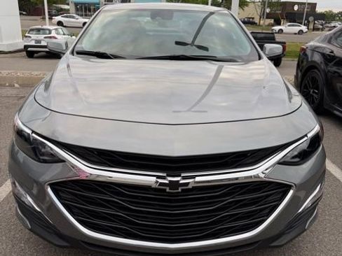 Used 2024 Chevrolet Malibu RS image 2