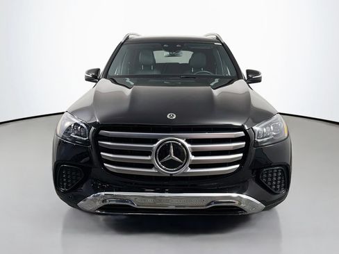 Used 2026 Mercedes-Benz GLS 450 4MATIC image 2