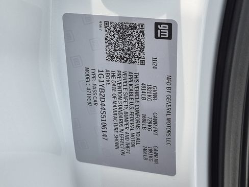 Used 2025 Chevrolet Corvette Stingray Preferred Cpe w/ Battery Protection Package RWD image 30