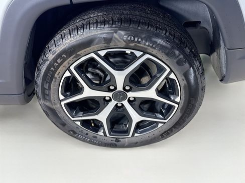 Used 2025 Jeep Compass Limited AWD/4WD image 35