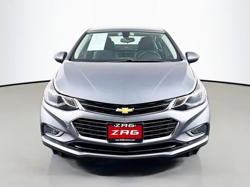 Used 2018 Chevrolet Cruze Premier image 8