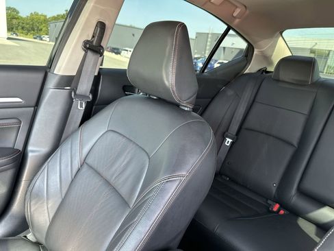 Used 2023 Nissan Altima 2.5 SR w/ SR Premium Package FWD image 12