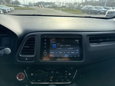 Used 2021 Honda HR-V EX-L image 23