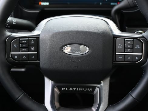 Used 2026 Ford F250 Platinum AWD/4WD image 42