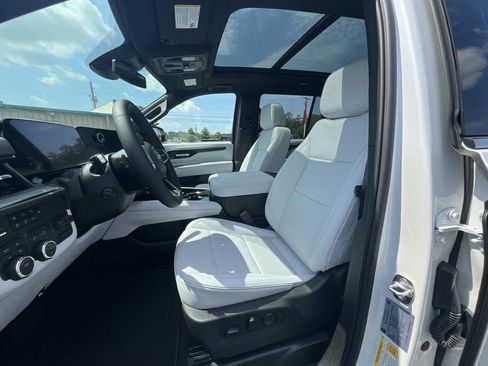 New 2025 Chevrolet Tahoe Premier w/ Sun And Tow Package image 11