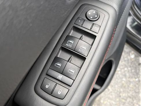 Used 2024 Dodge Durango GT AWD/4WD image 13