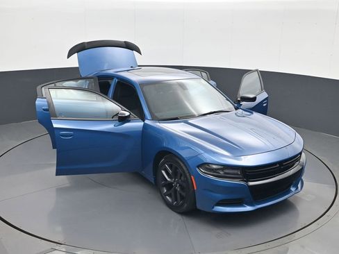Used 2020 Dodge Charger SXT w/ Blacktop Package RWD image 29