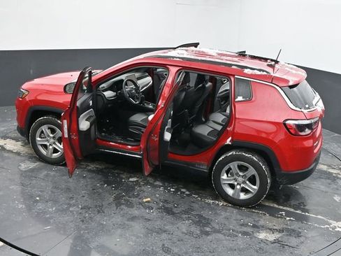 Used 2024 Jeep Compass Latitude image 60