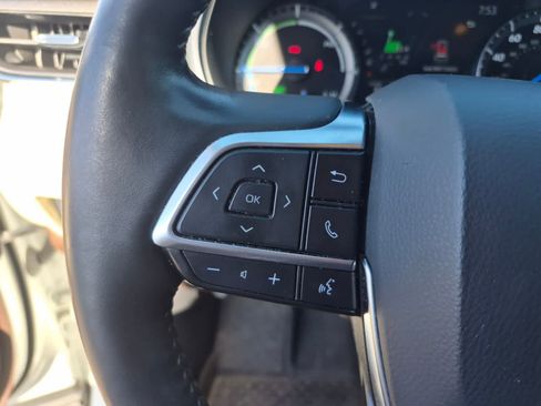 Used 2021 Toyota Highlander Limited FWD image 15