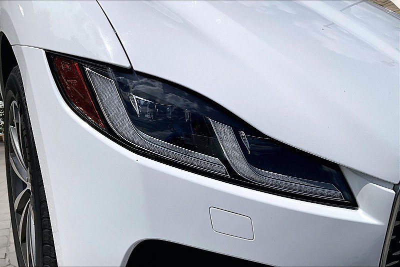 Used 2022 Jaguar F-PACE S AWD/4WD image 24