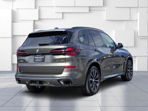 Certified 2026 BMW X5 xDrive40i w/ M Sport Package AWD/4WD image 8
