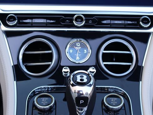 Used 2024 Bentley Continental GT AWD/4WD image 24
