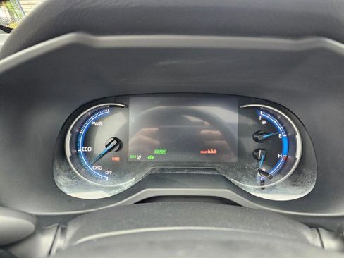 Used 2022 Toyota RAV4 XSE image 29