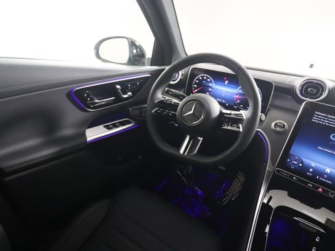 New 2026 Mercedes-Benz GLC 300 image 10