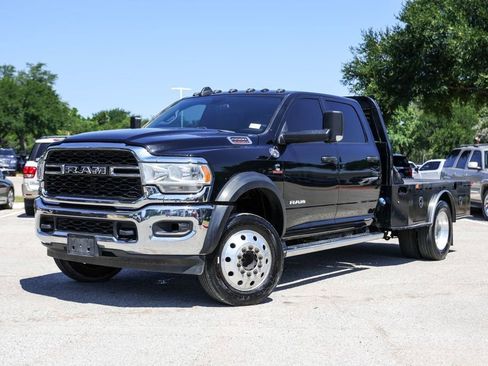 Used 2022 RAM 5500 Tradesman w/ Chrome Appearance Group AWD/4WD image 1
