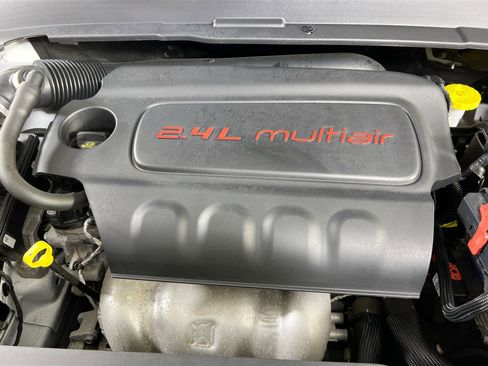 Used 2022 Jeep Compass Latitude AWD/4WD image 27