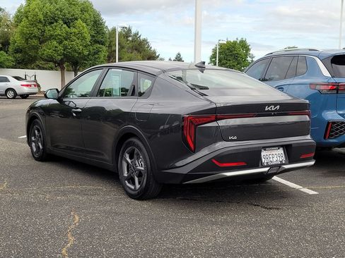 Used 2025 Kia K4 FWD image 8