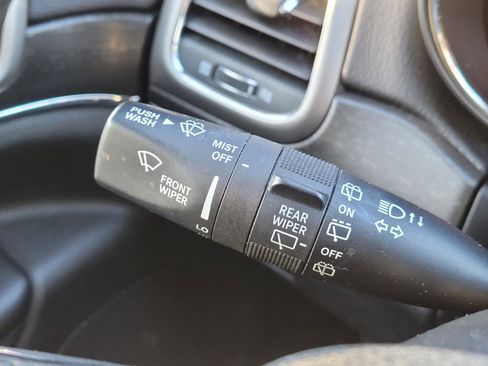 Used 2018 Jeep Grand Cherokee Limited image 31