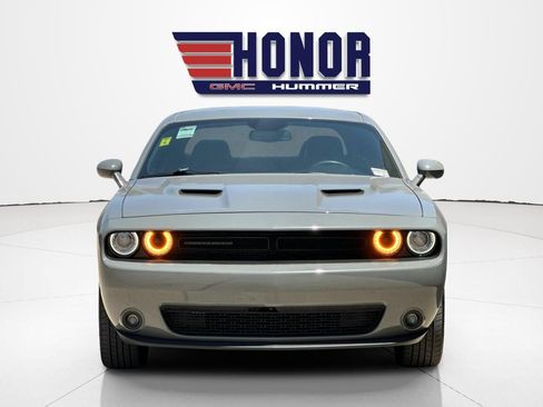 Used 2018 Dodge Challenger GT w/ Driver Convenience Group AWD/4WD image 9