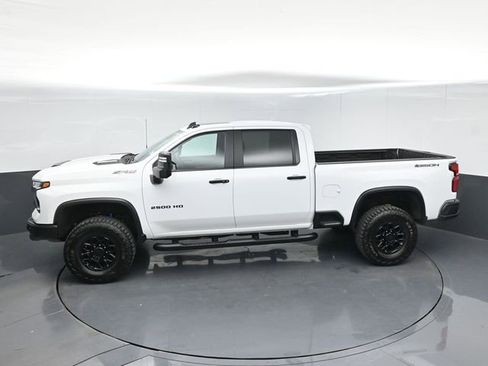 Used 2024 Chevrolet Silverado 2500 ZR2 w/ ZR2 Bison Edition image 46